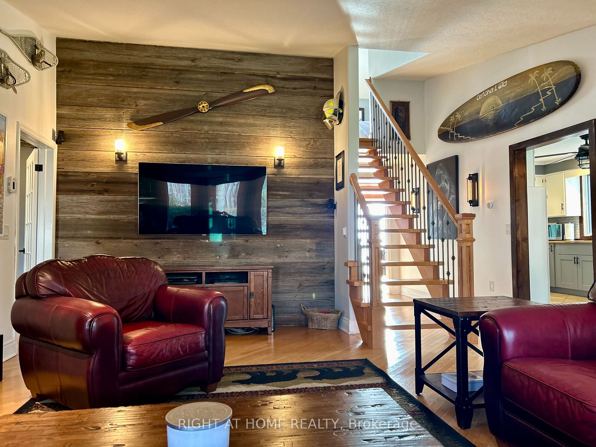 4905 Mapleview Crescent