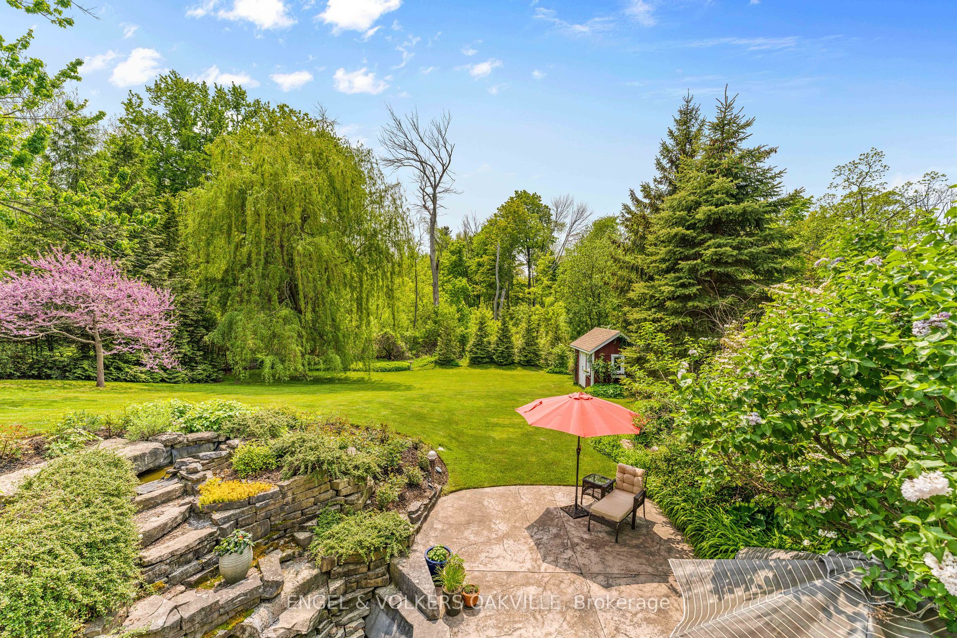 12 Centre Street