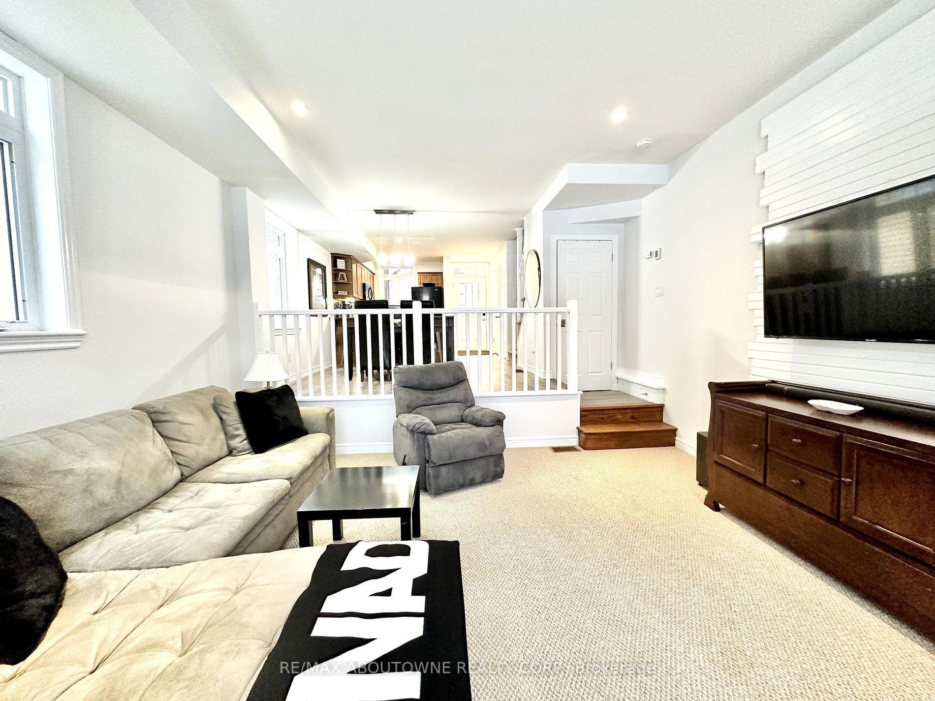 1579 Anstruther Lake Road #20