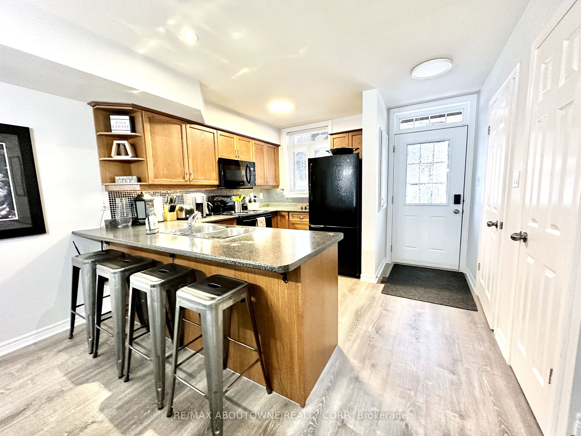 1579 Anstruther Lake Road #20