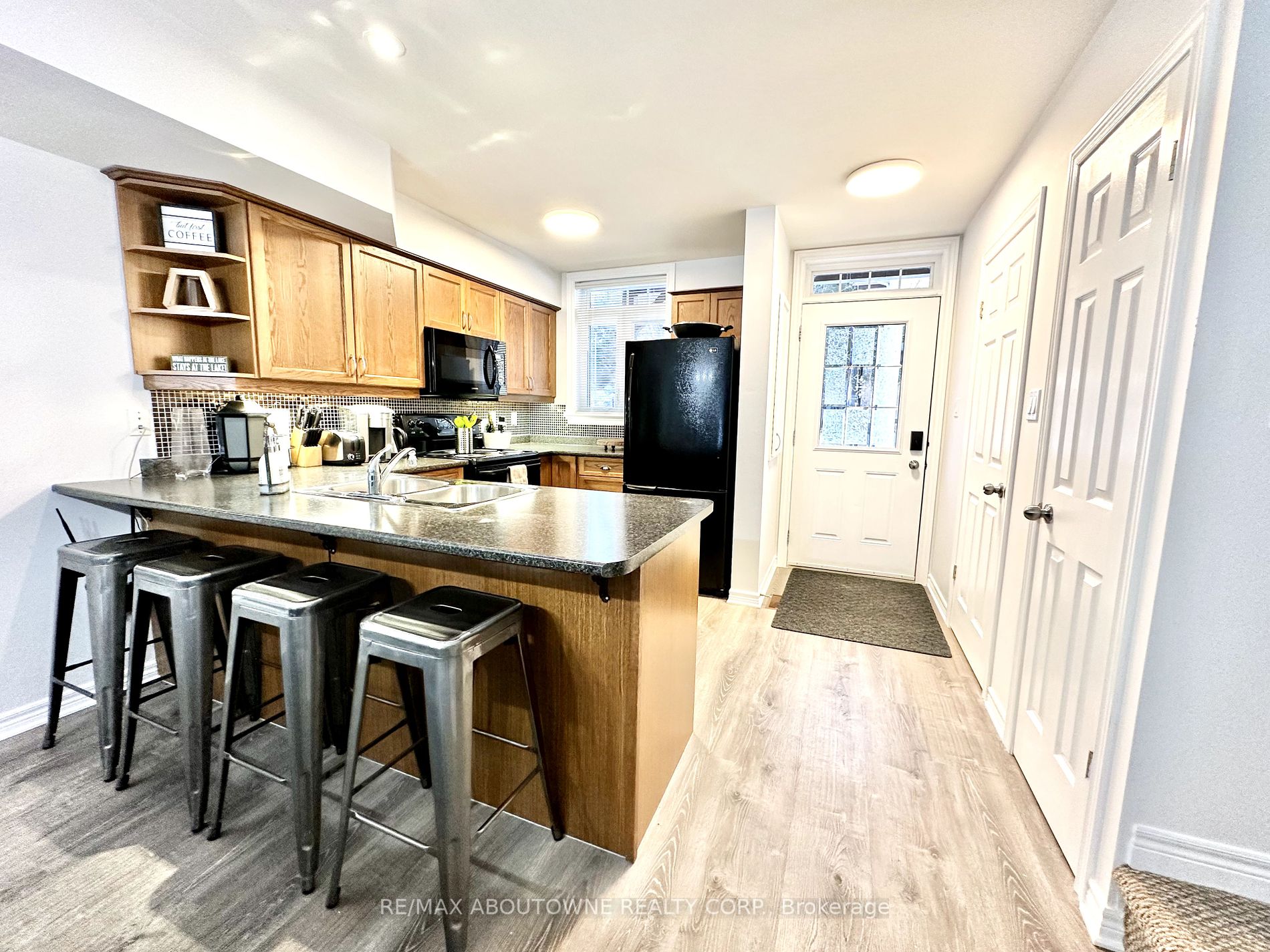 1579 Anstruther Lake Road #20