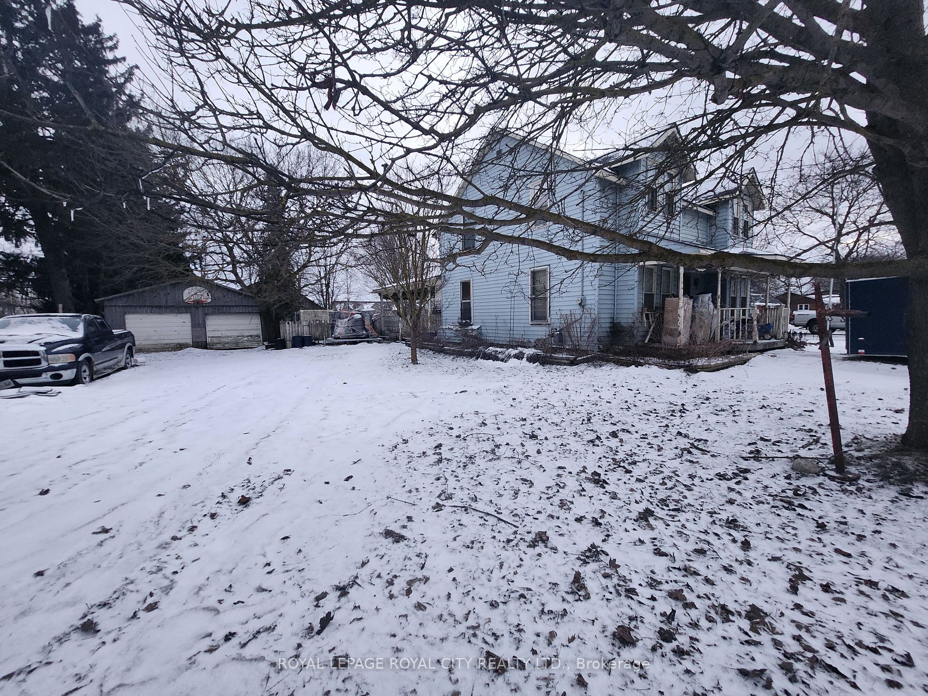 349 Smith St