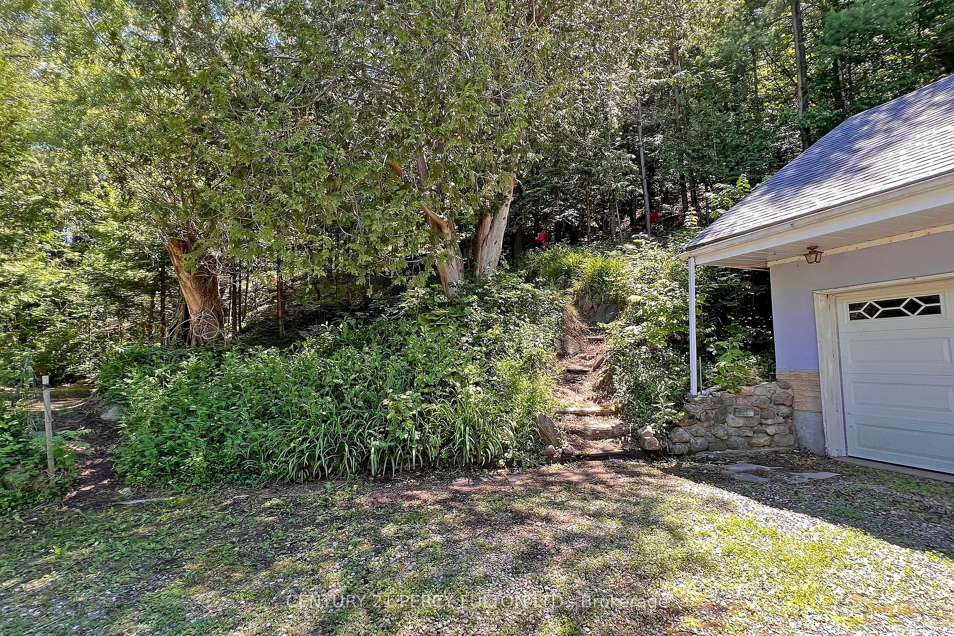 308142 Hockley Road