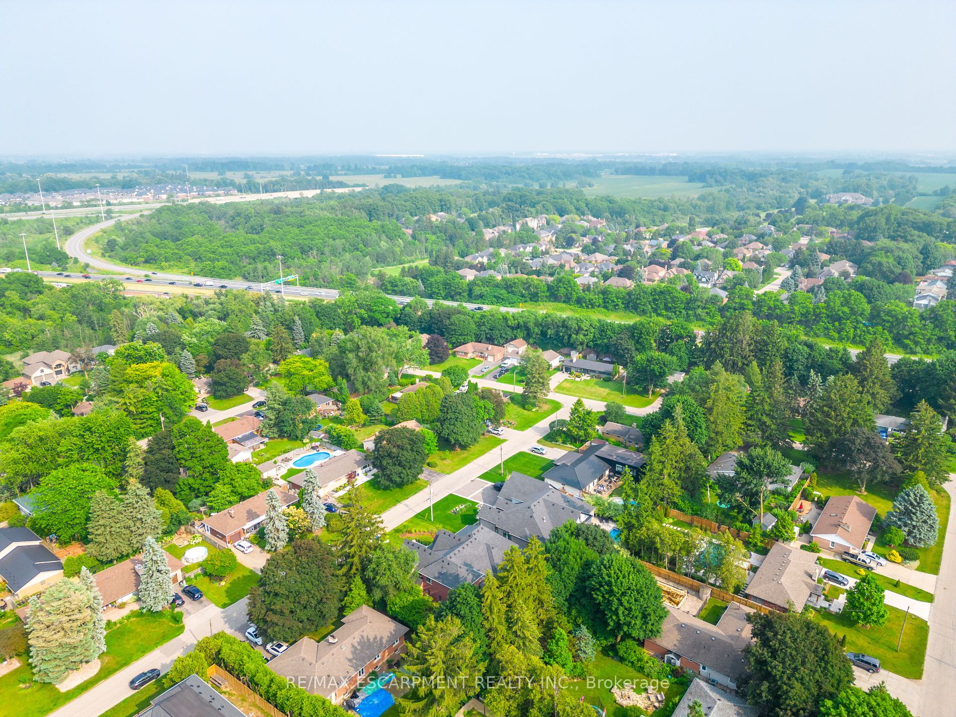 374 Woodworth Drive W
