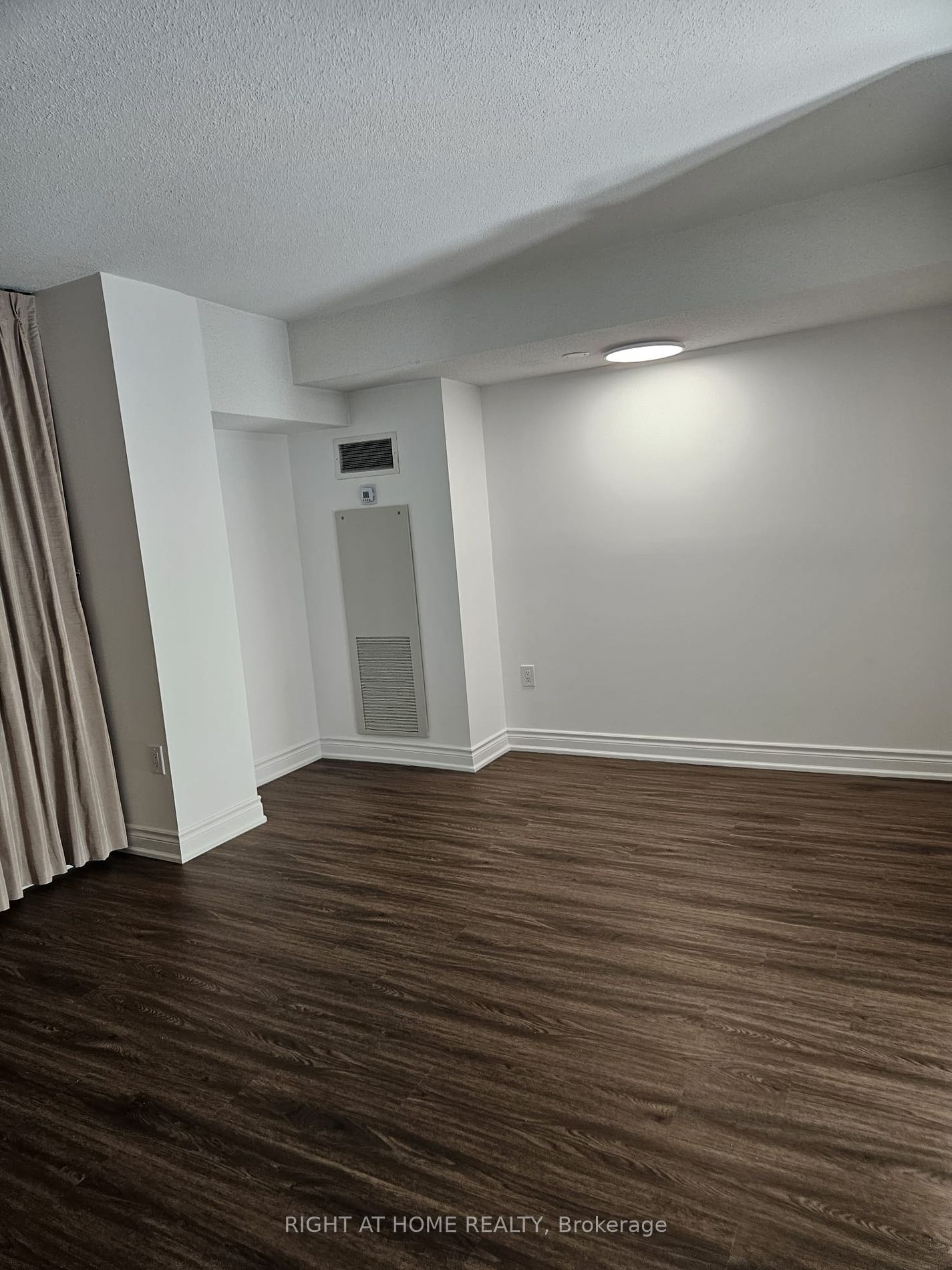 165 ONTARIO Street, #501