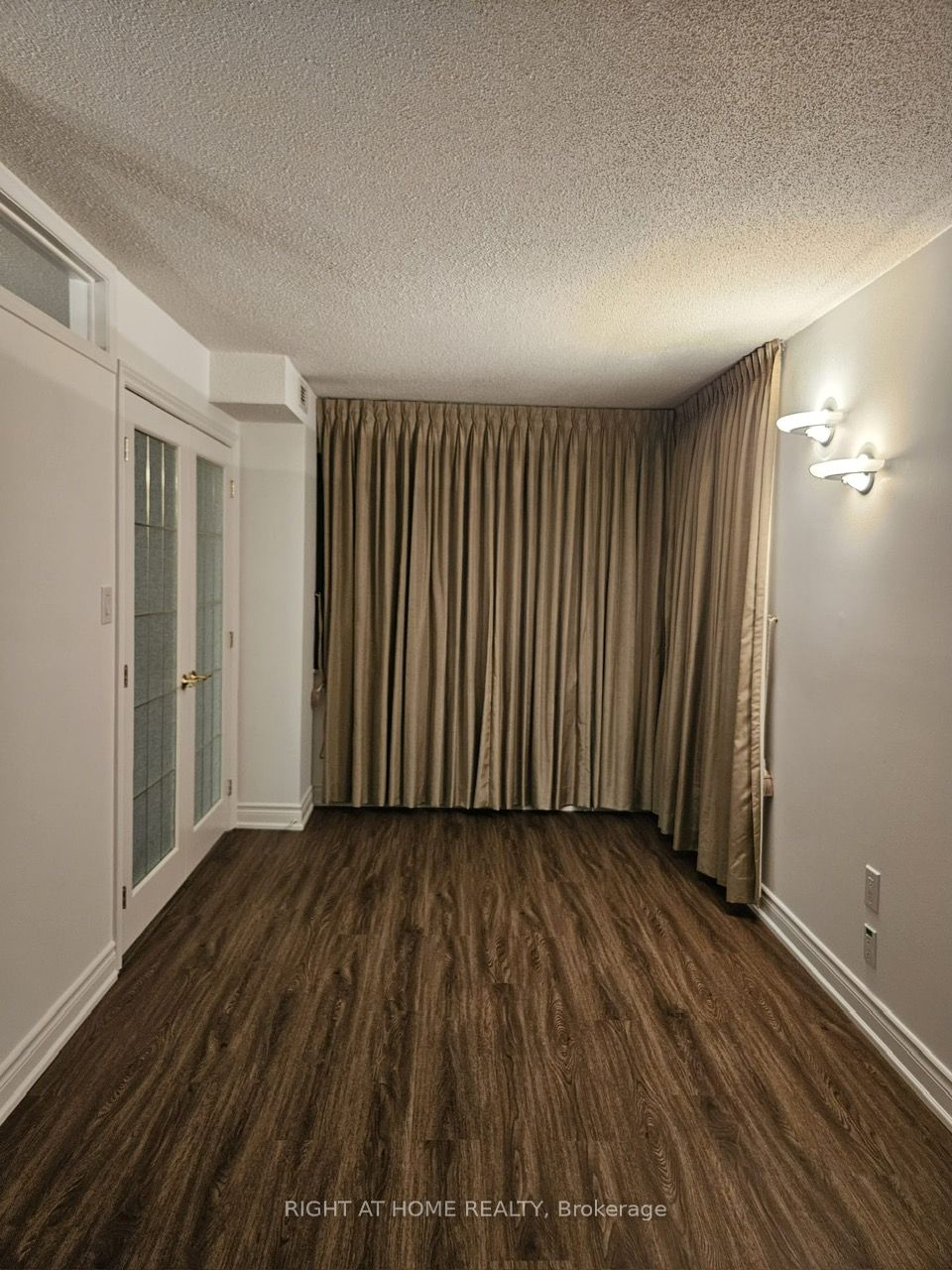 165 ONTARIO Street, #501
