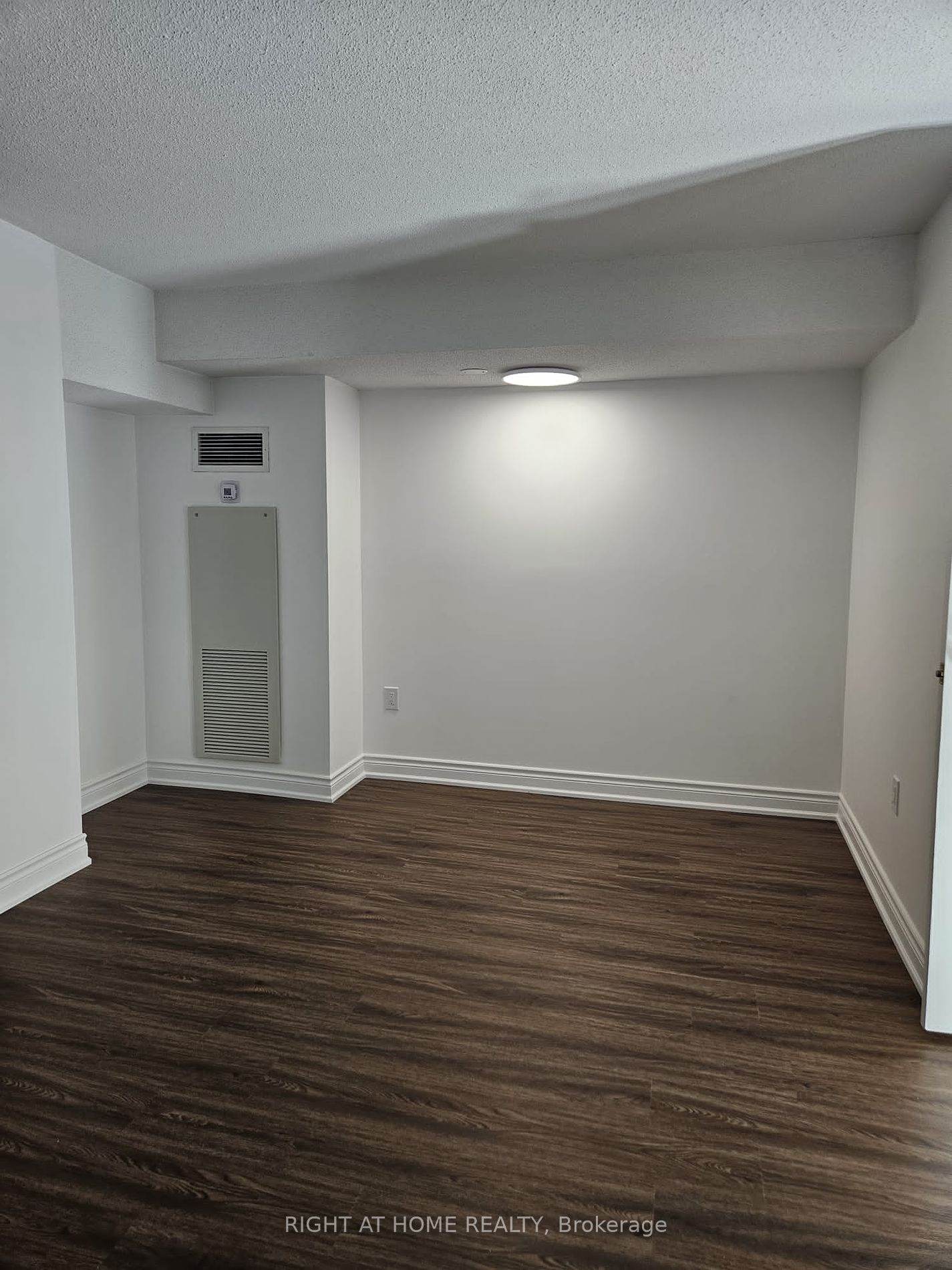 165 ONTARIO Street, #501