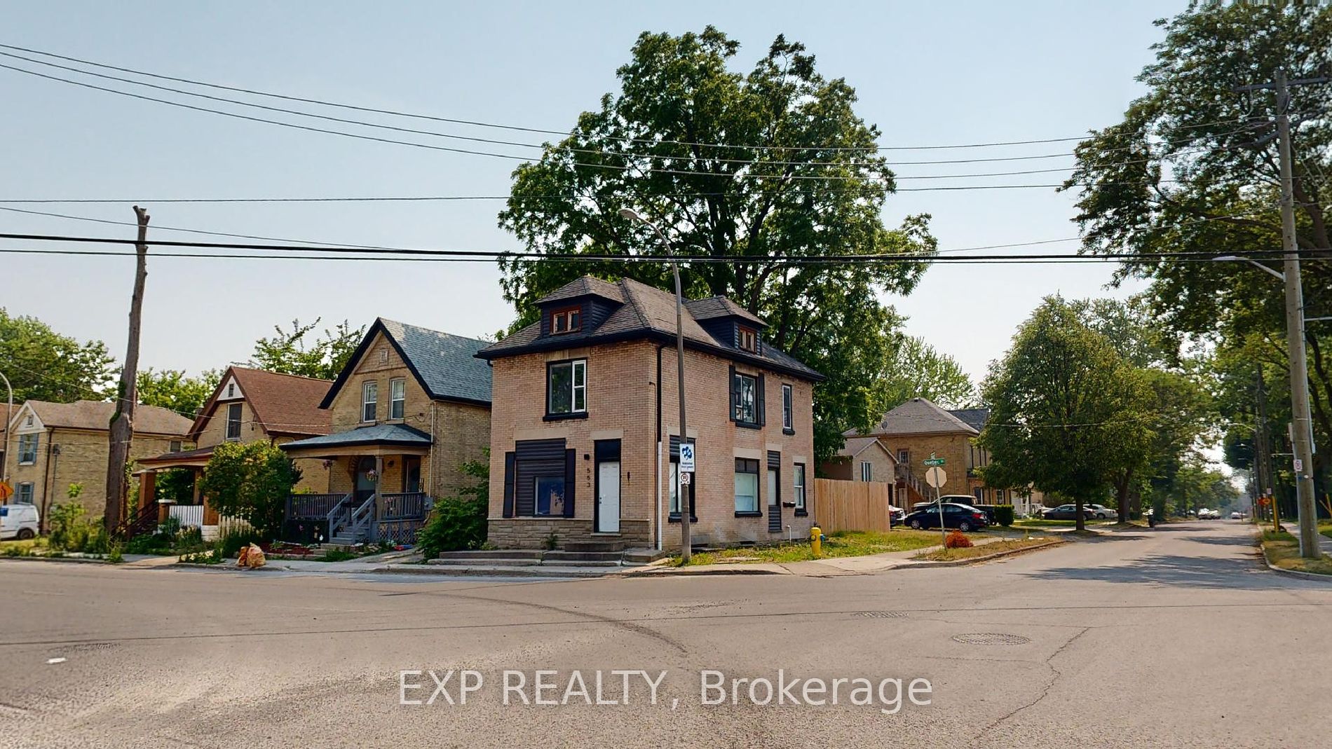 553 Quebec Street