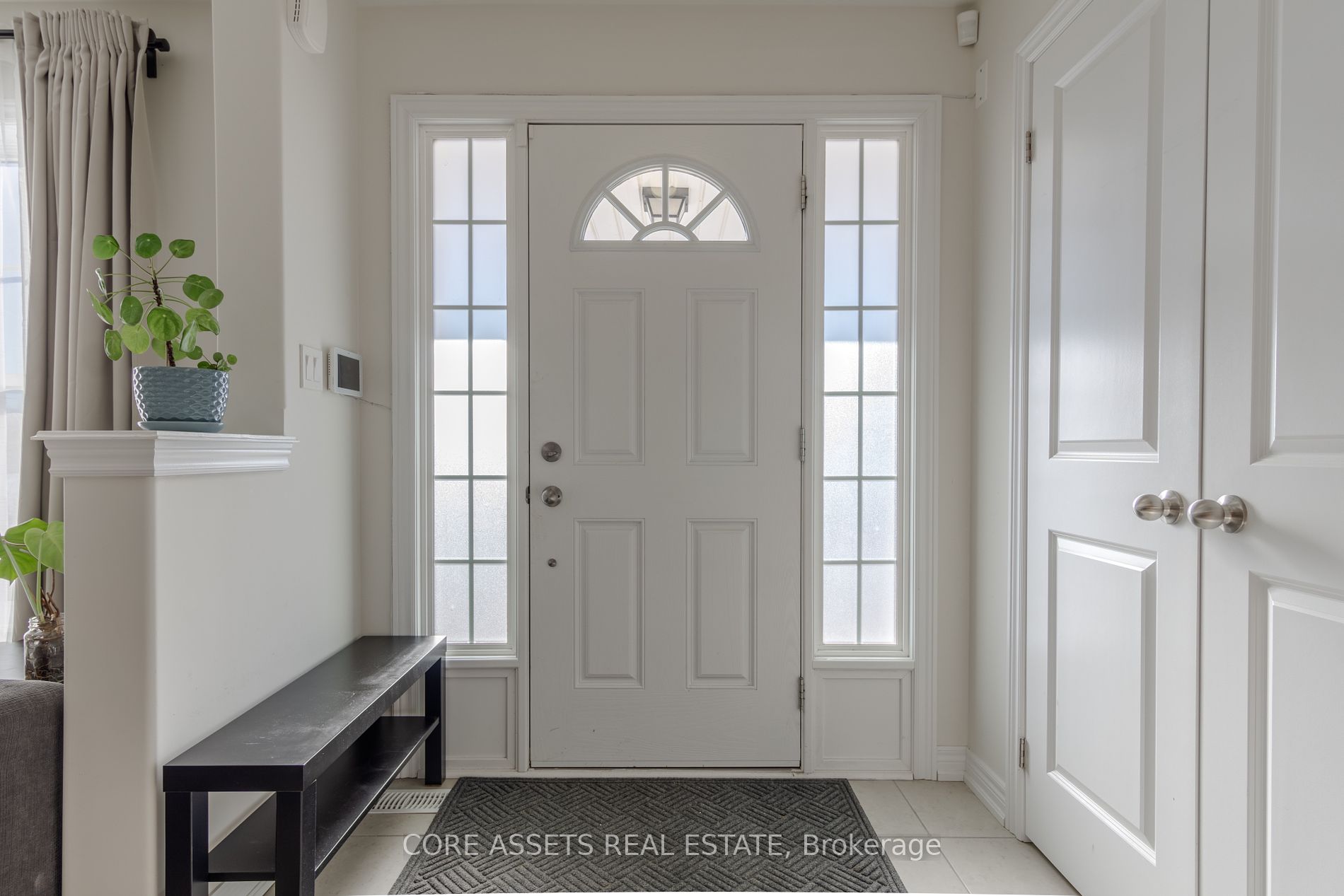 883 Broadway Boulevard