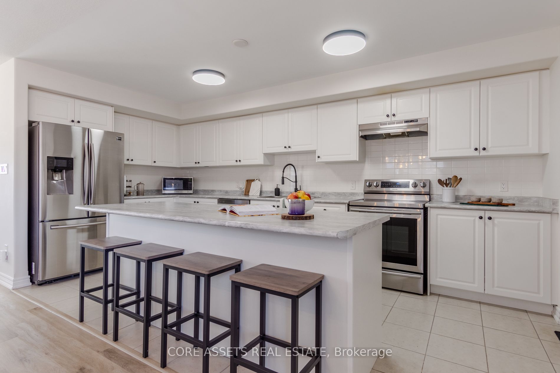 883 Broadway Boulevard