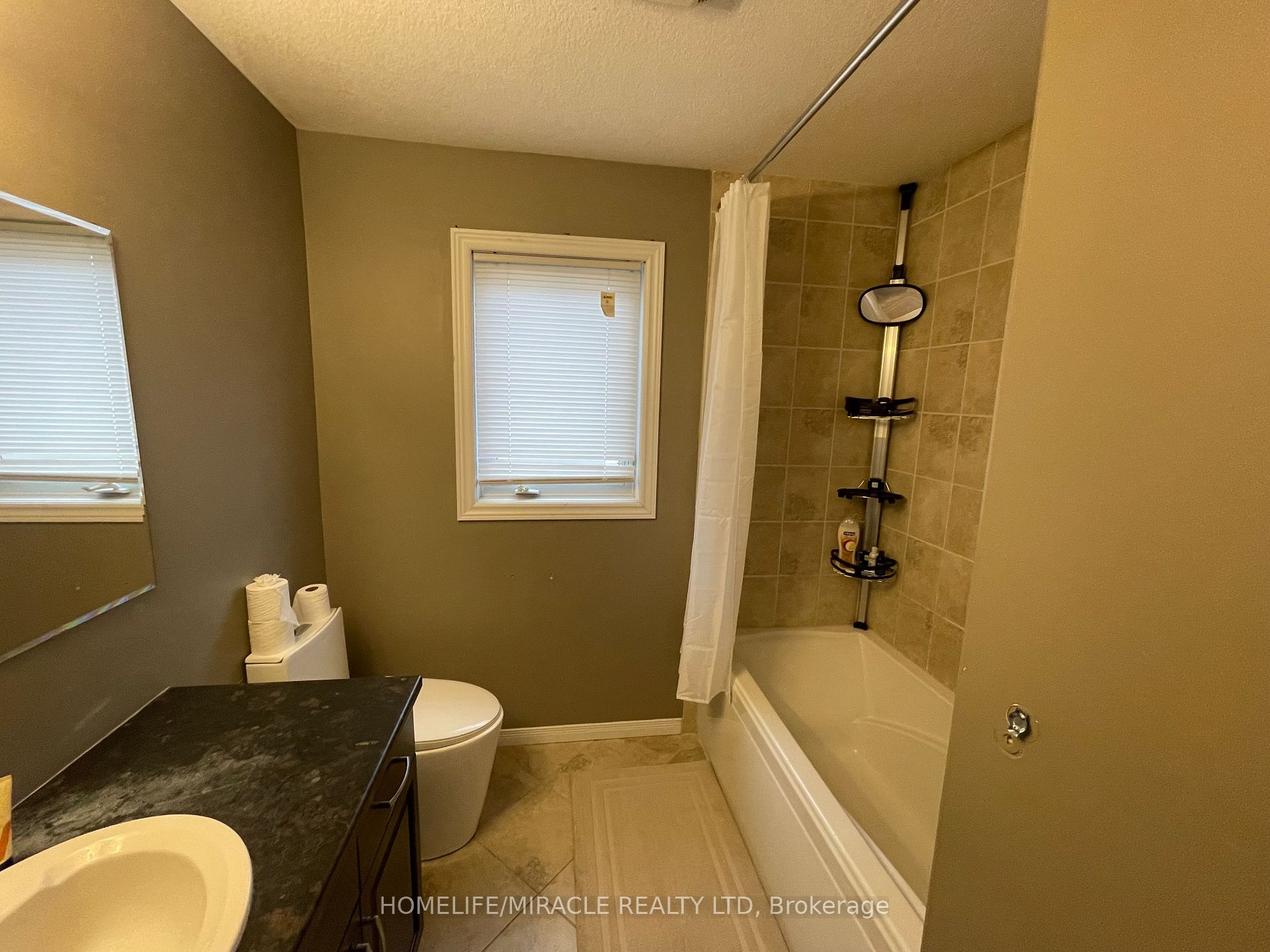 455 Champlain Avenue