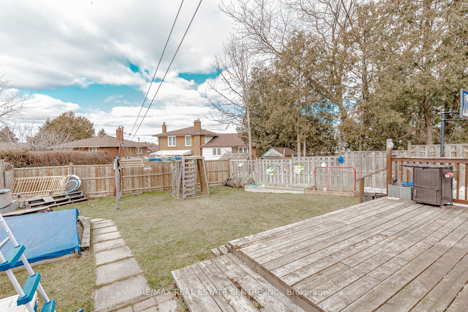 84 Elgar Avenue