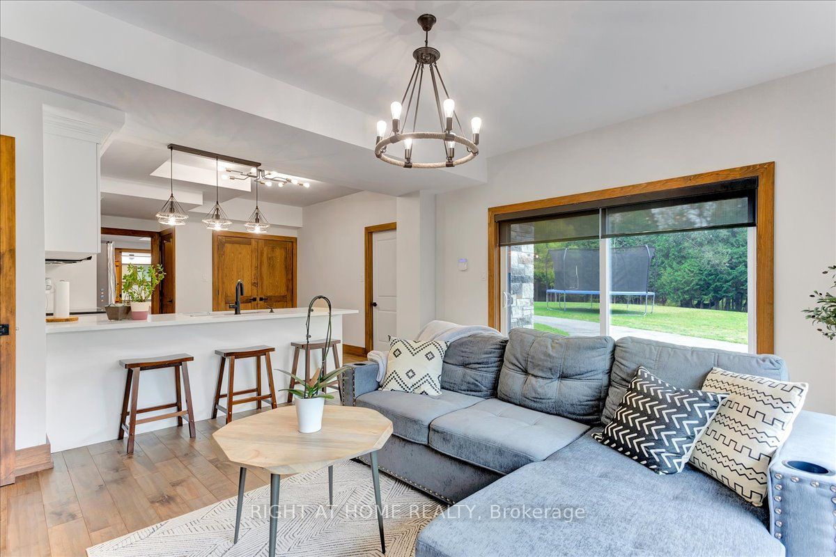 635138 Highway 10