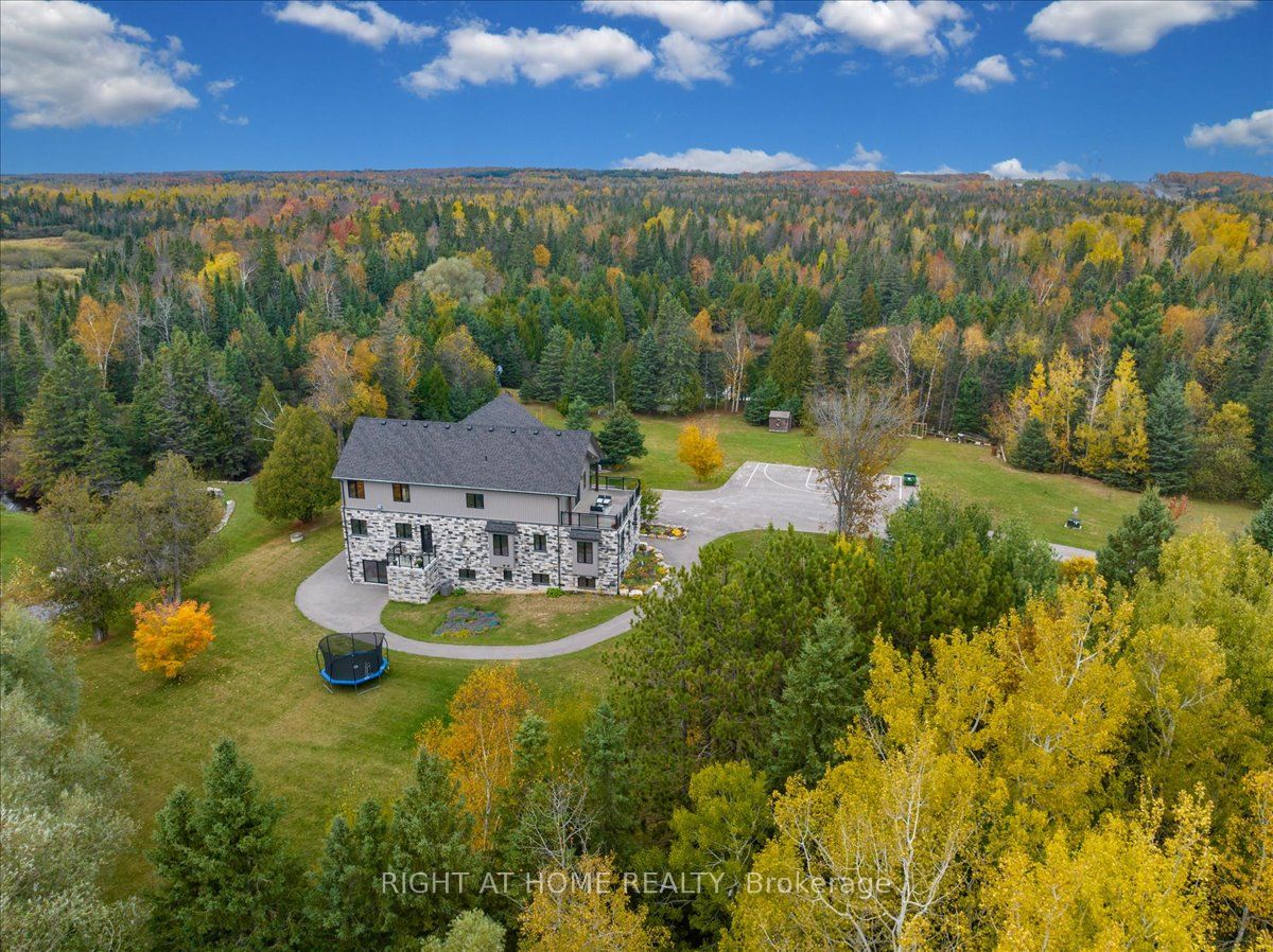 635138 Highway 10