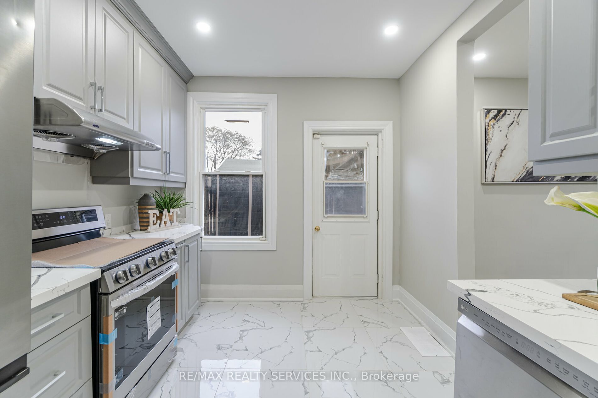 39 Alanson Street