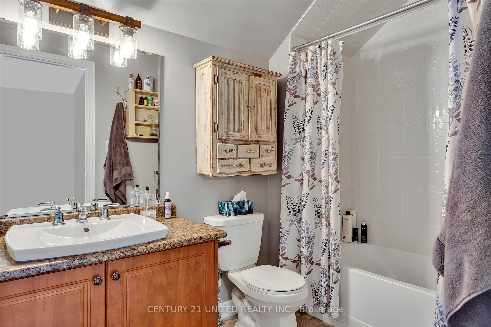15 Brackendale Trail