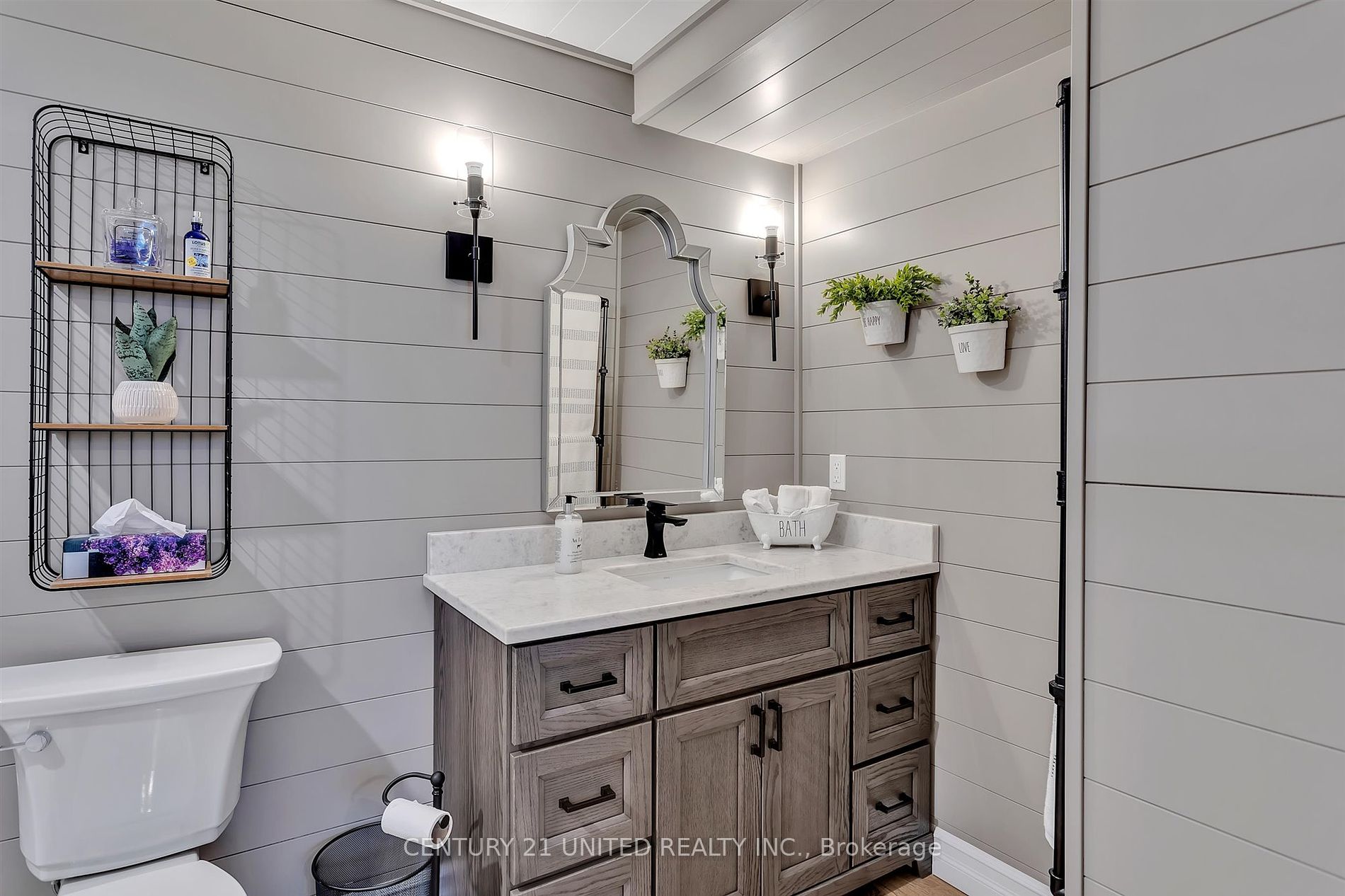 15 Brackendale Trail