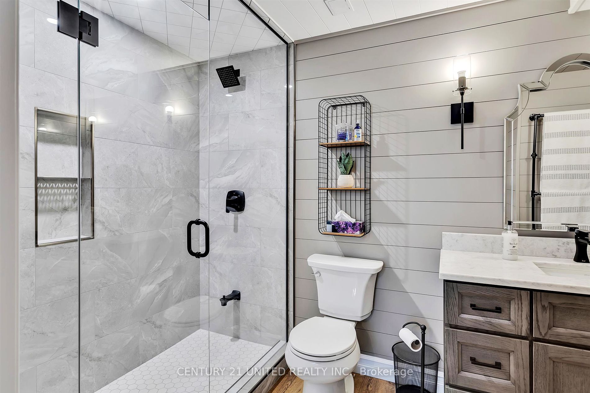15 Brackendale Trail