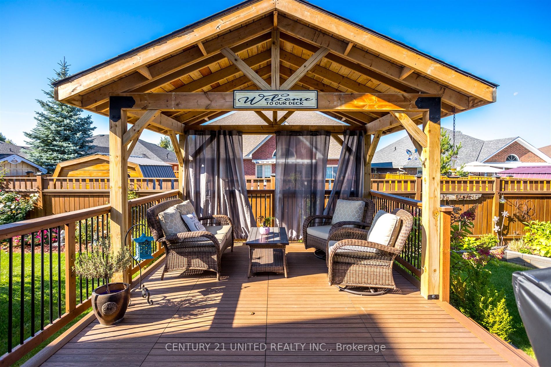 15 Brackendale Trail