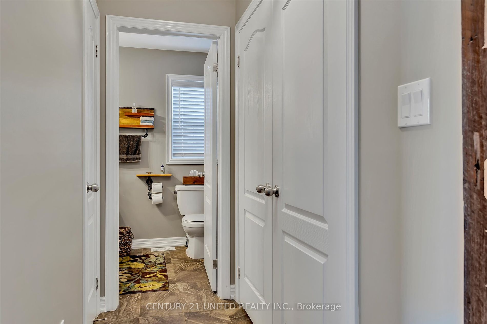 15 Brackendale Trail