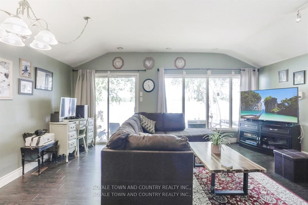 93 Driftwood Shores Rd