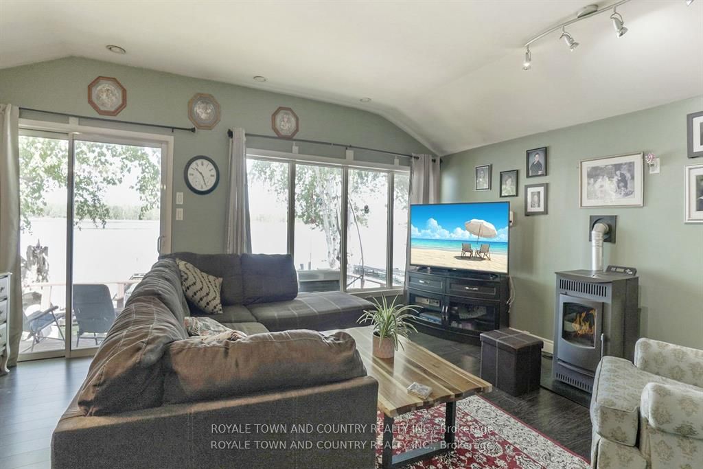 93 Driftwood Shores Rd