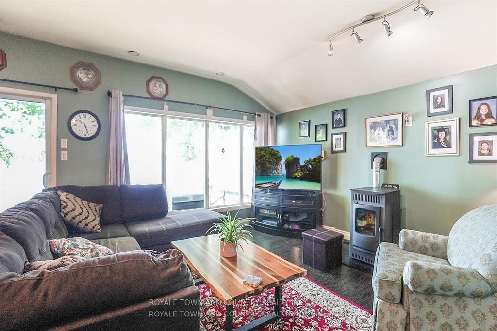 93 Driftwood Shores Rd