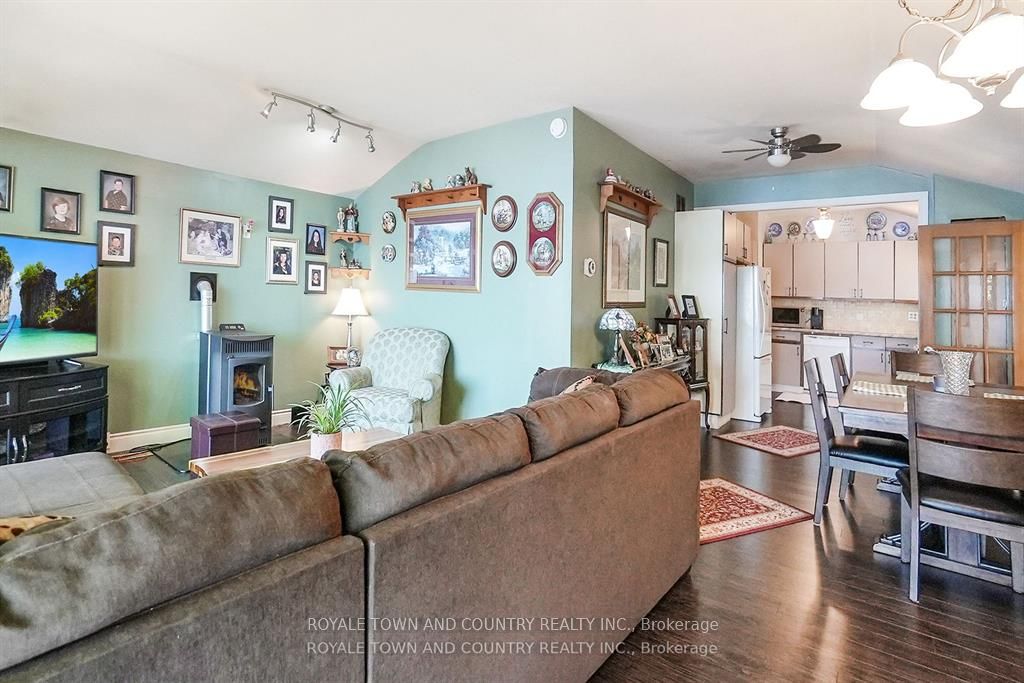 93 Driftwood Shores Rd