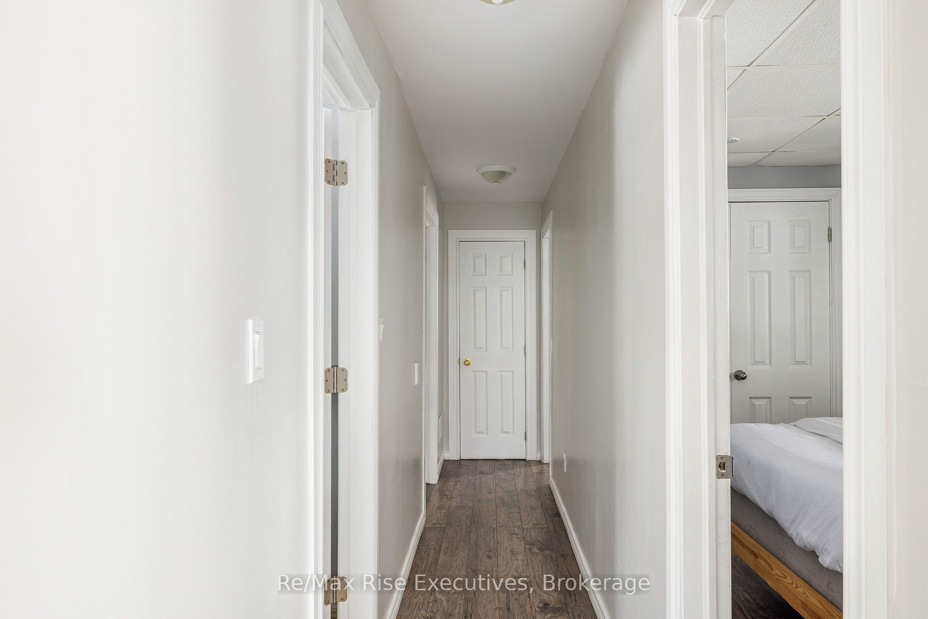 22 Lawrence Street N