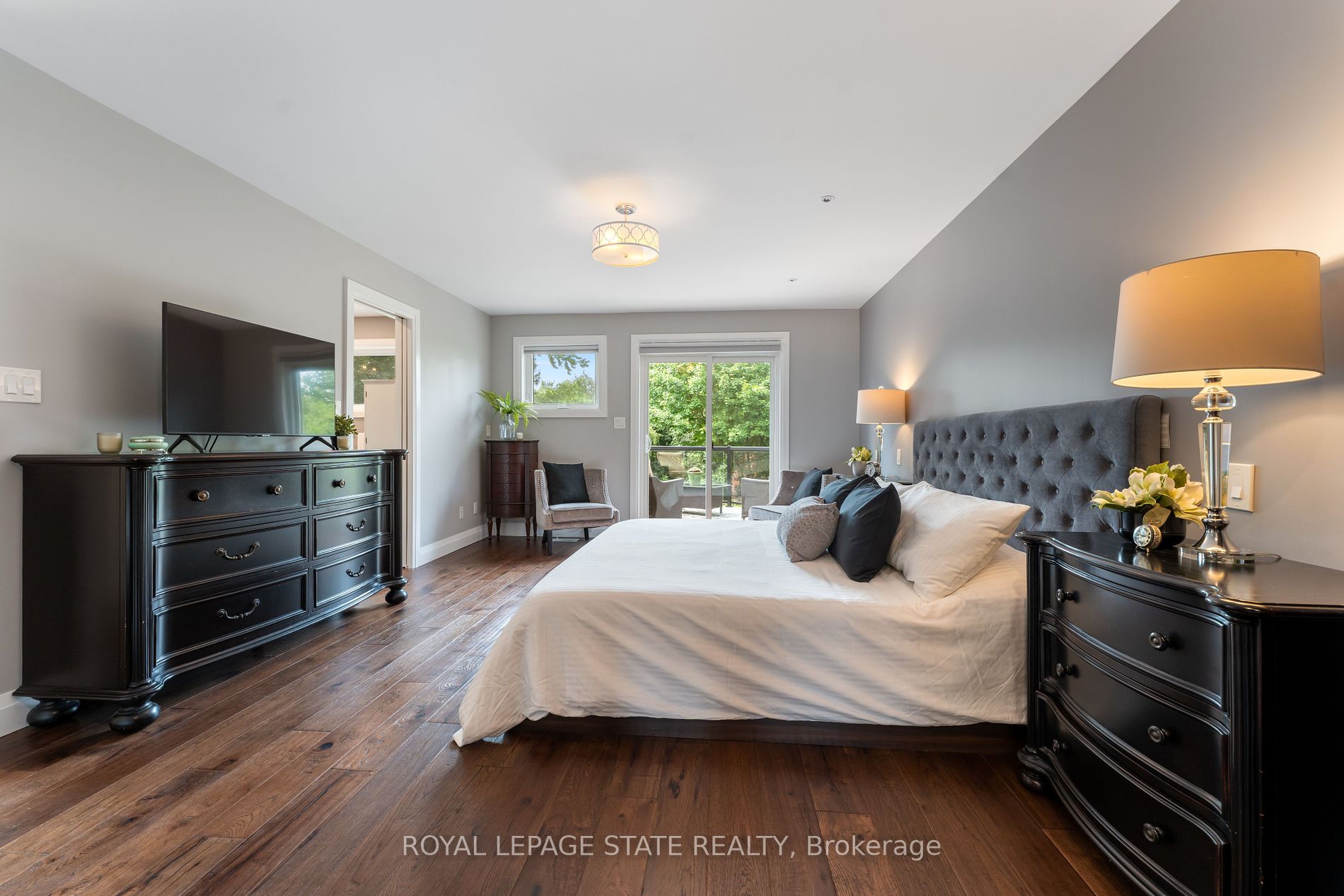 262 Brookview Crt