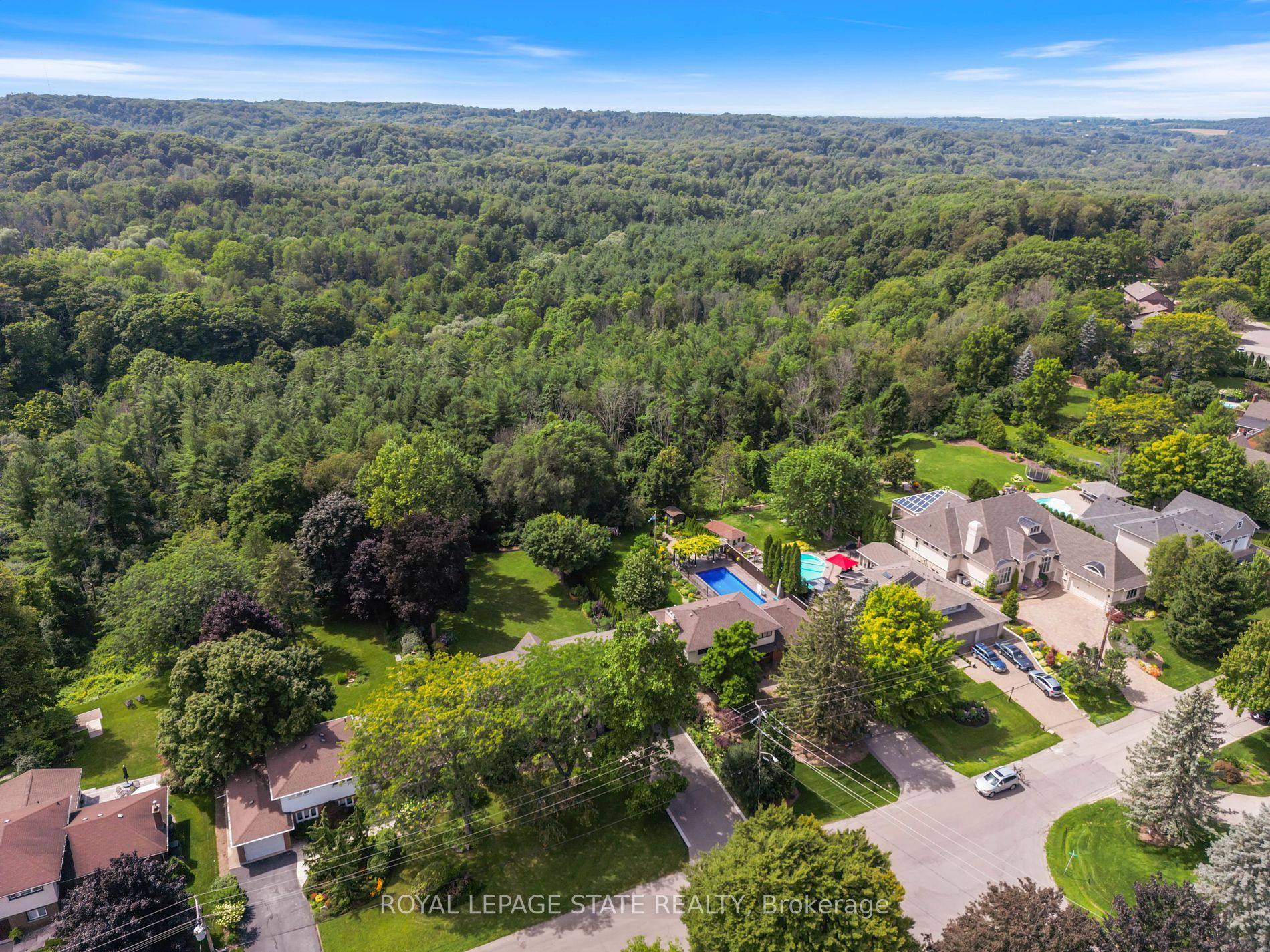 262 Brookview Crt