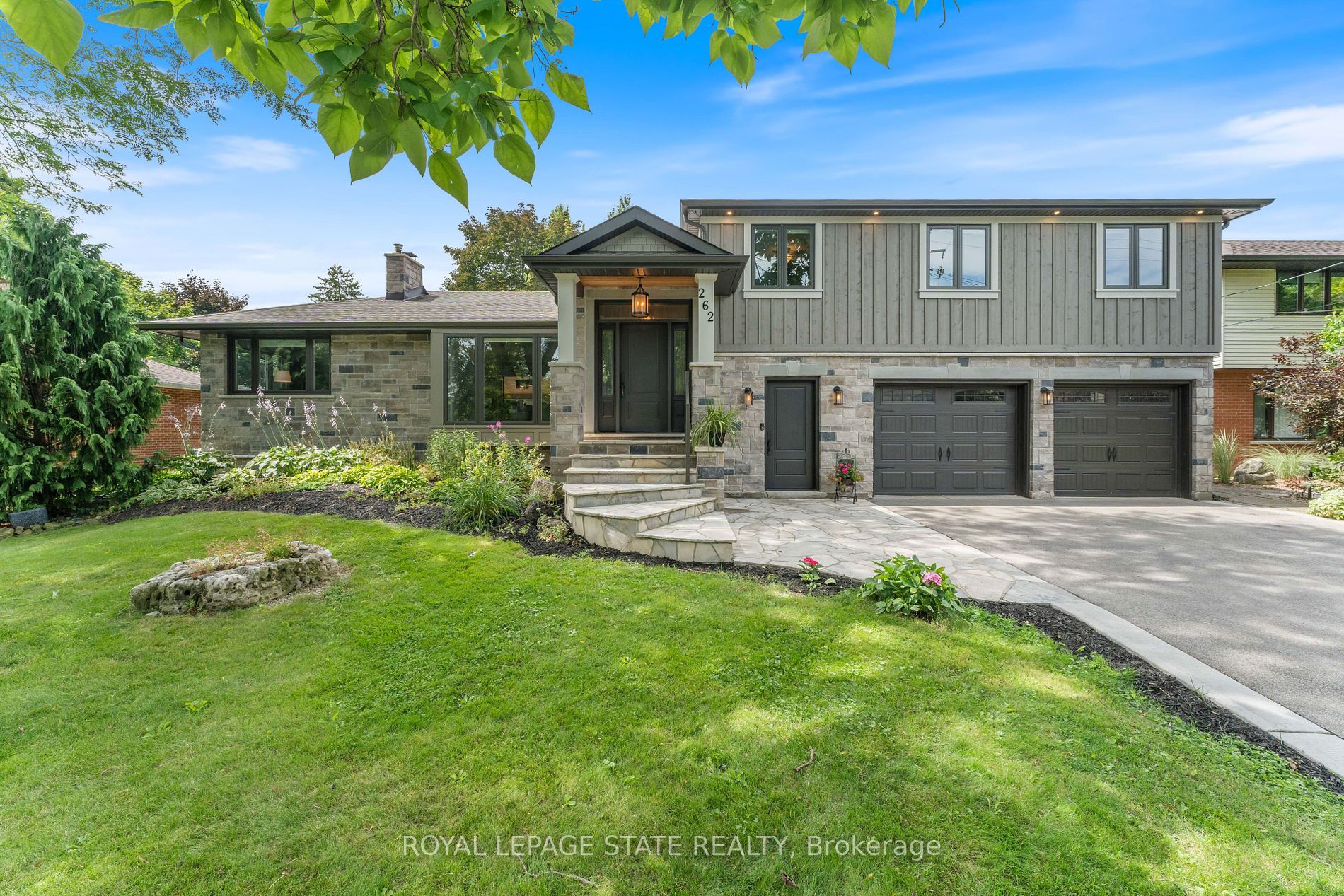 262 Brookview Crt