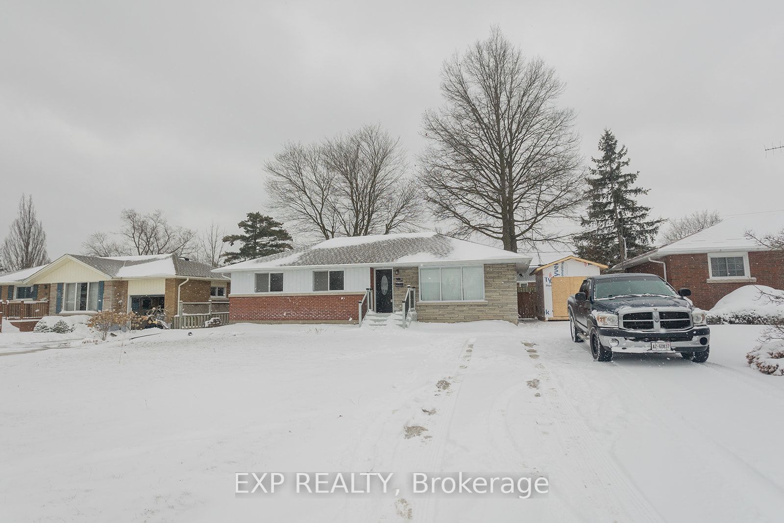 12 Glendale Drive