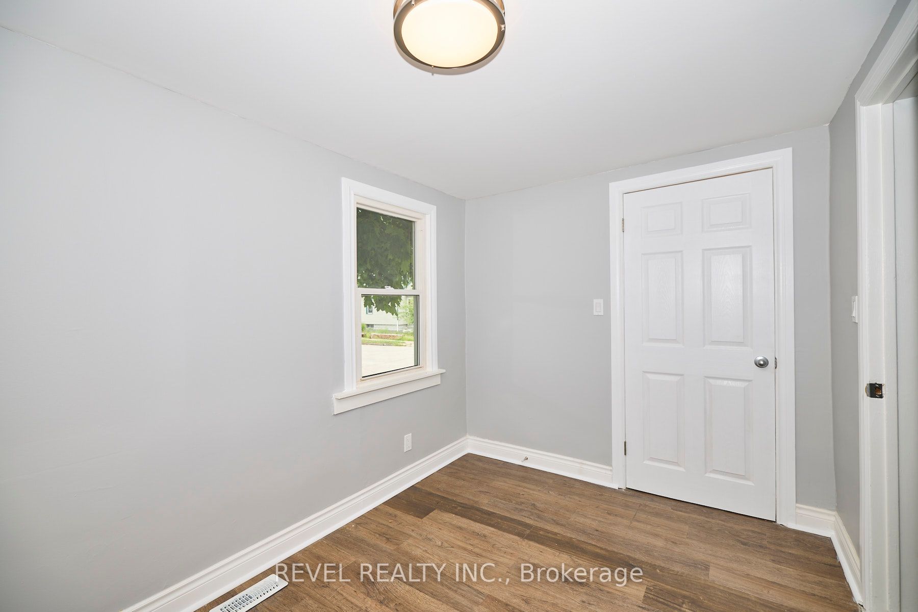 43 Cosby Avenue