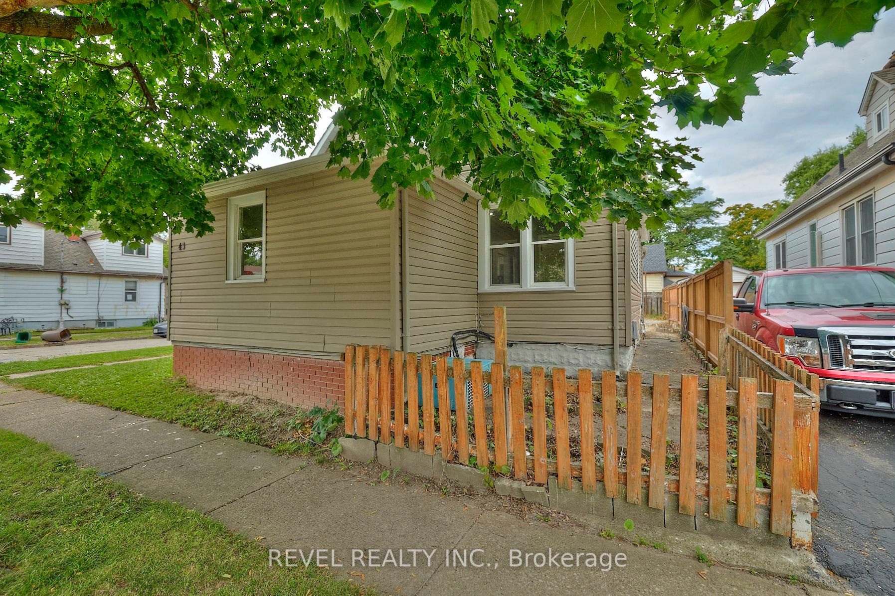 43 Cosby Avenue