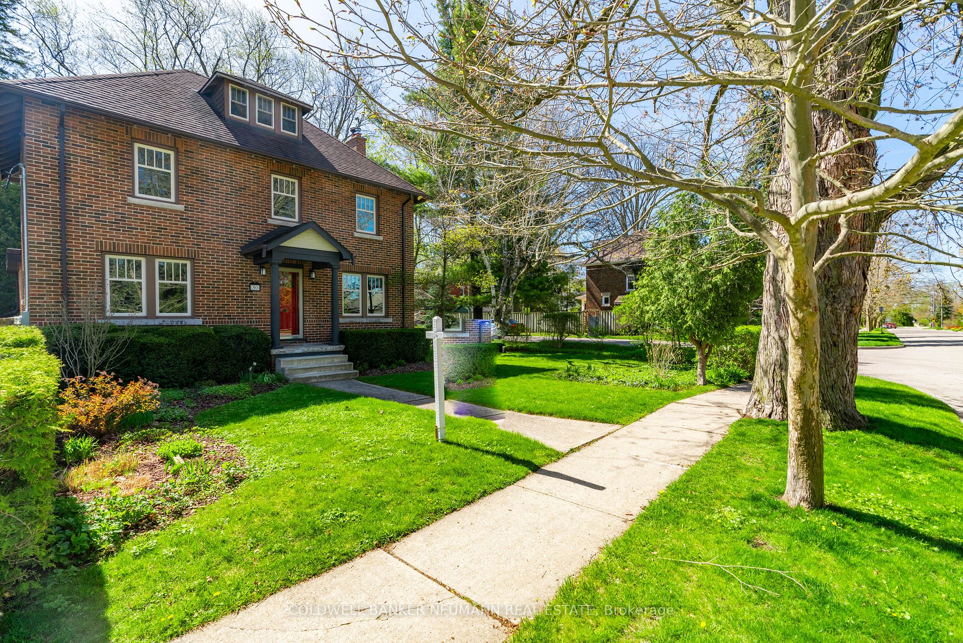 30 Dean Avenue