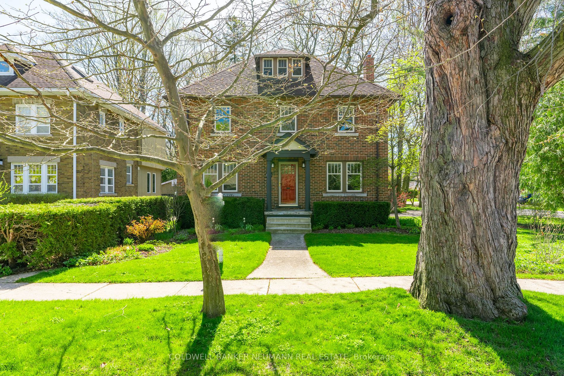 30 Dean Avenue