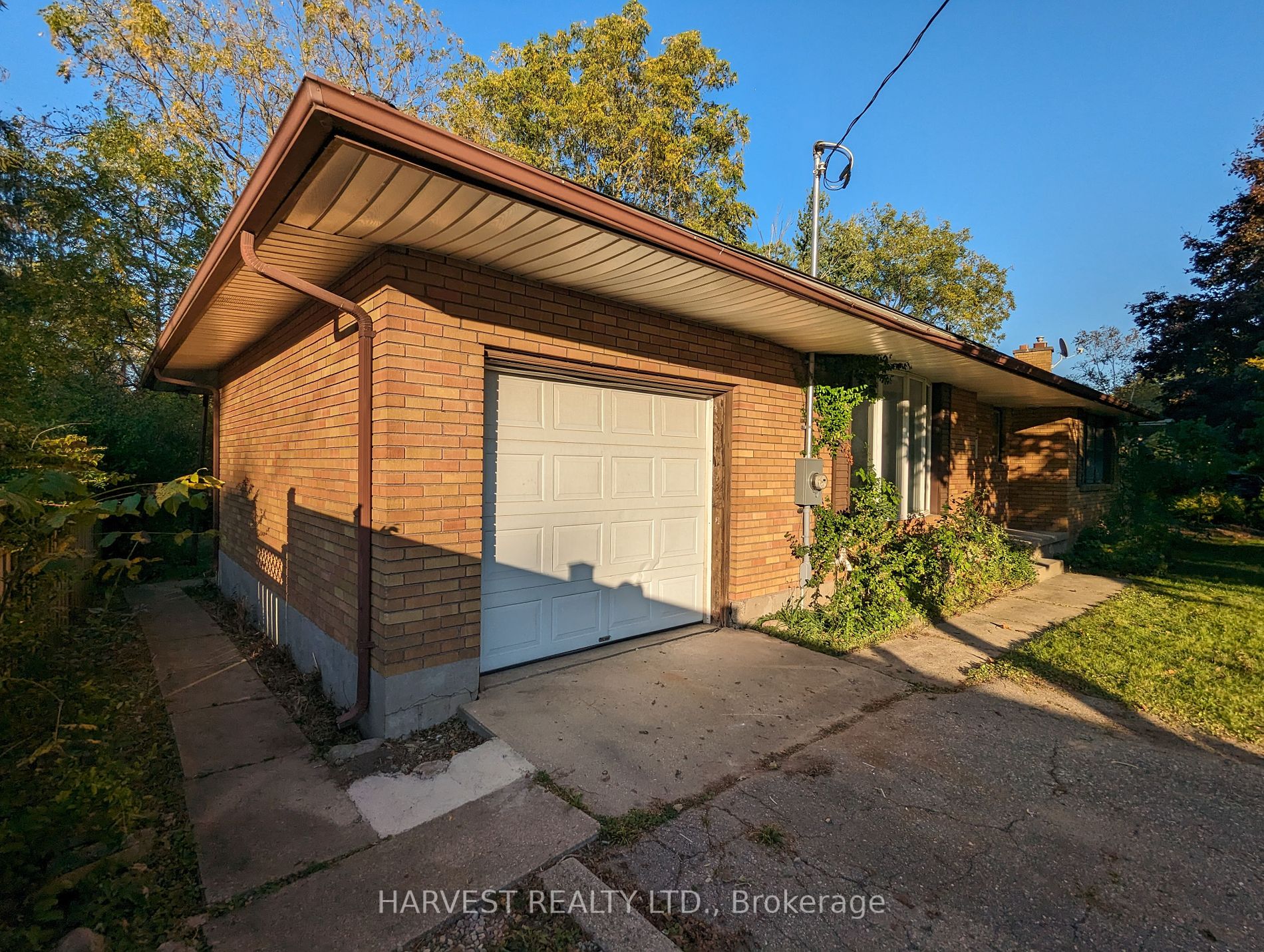 22 MONTGOMERY Road