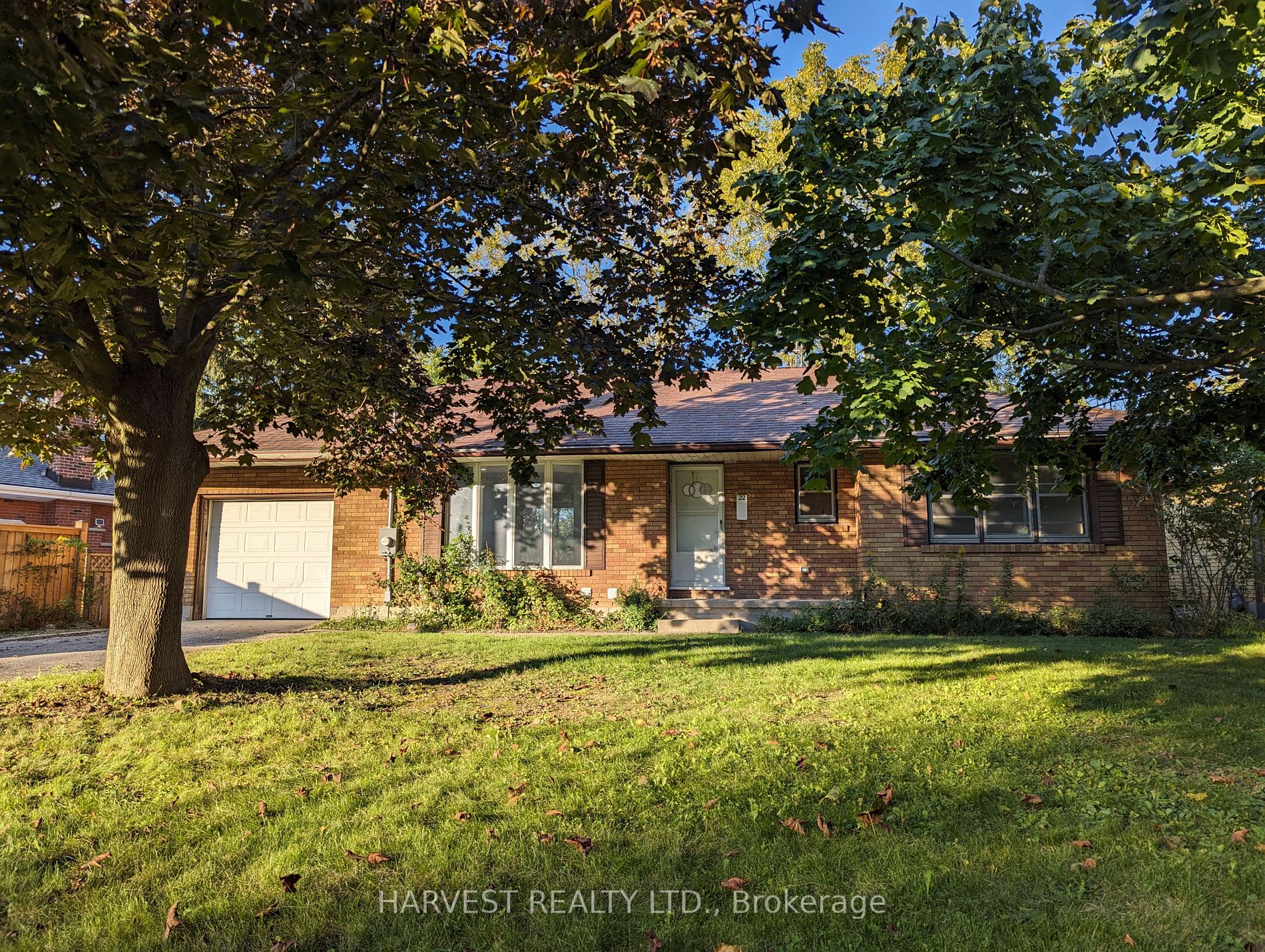 22 MONTGOMERY Road
