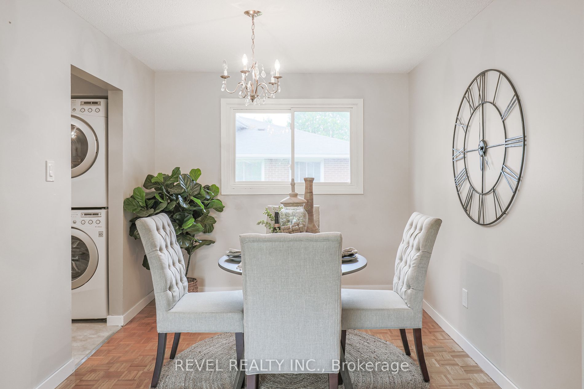 1 Elaine Dr