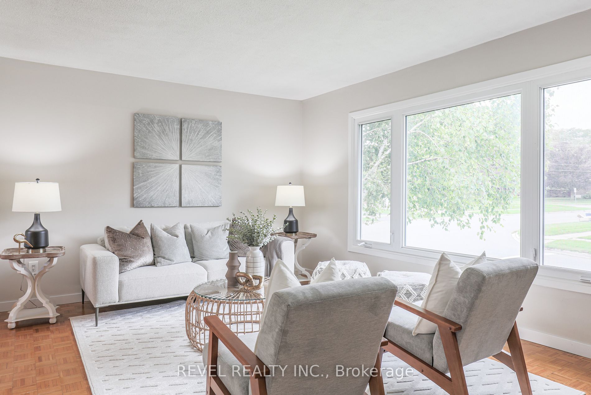 1 Elaine Dr