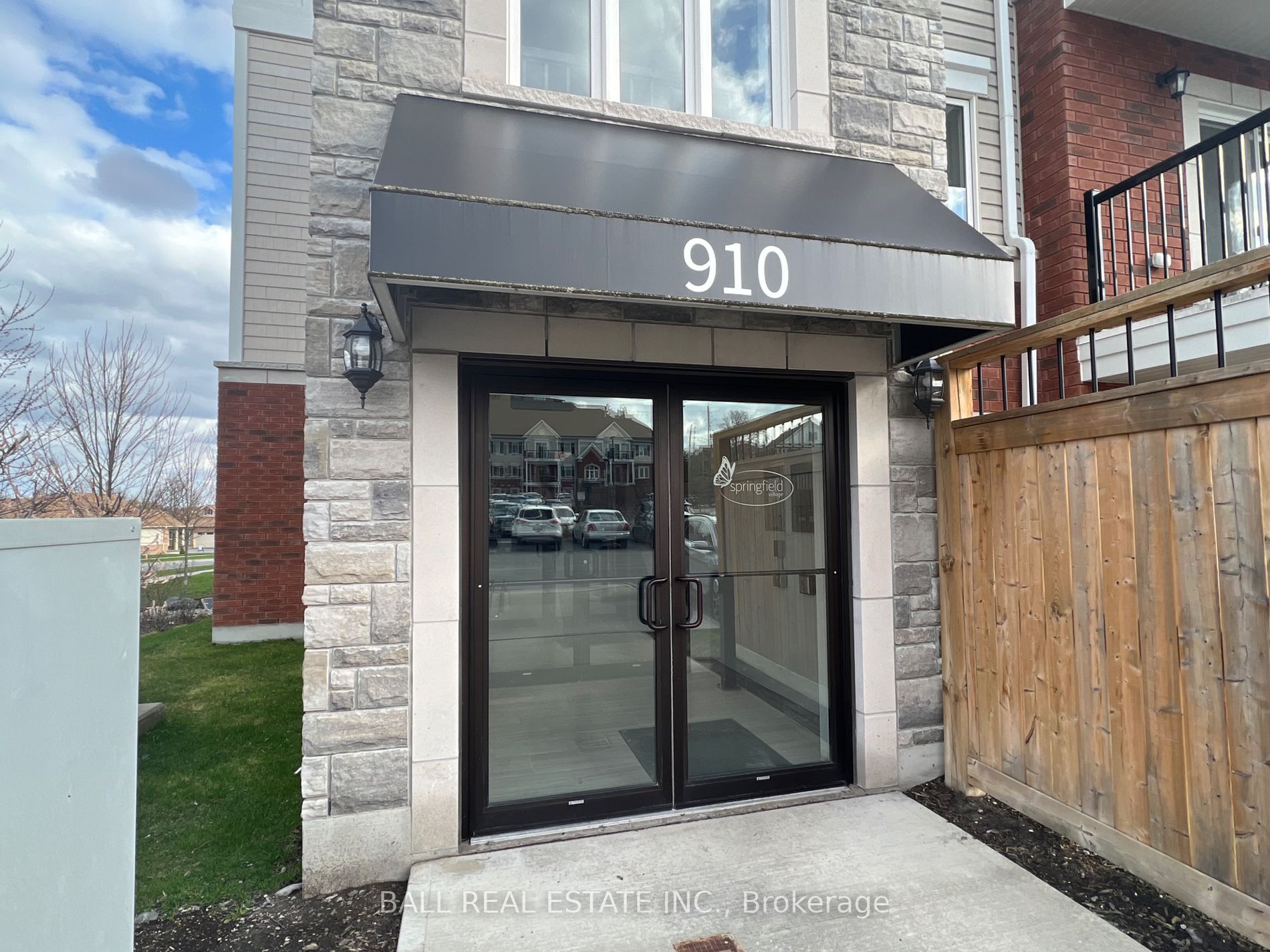 910 Wentworth Street #102