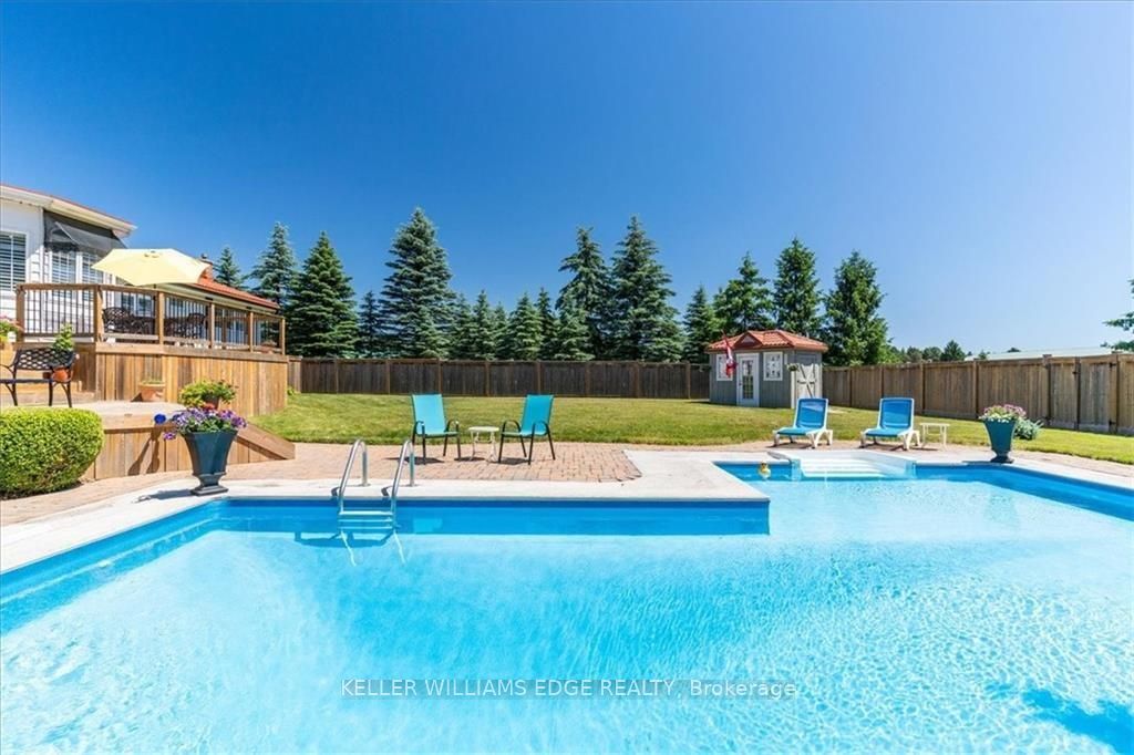 534 Concession 8 Road E