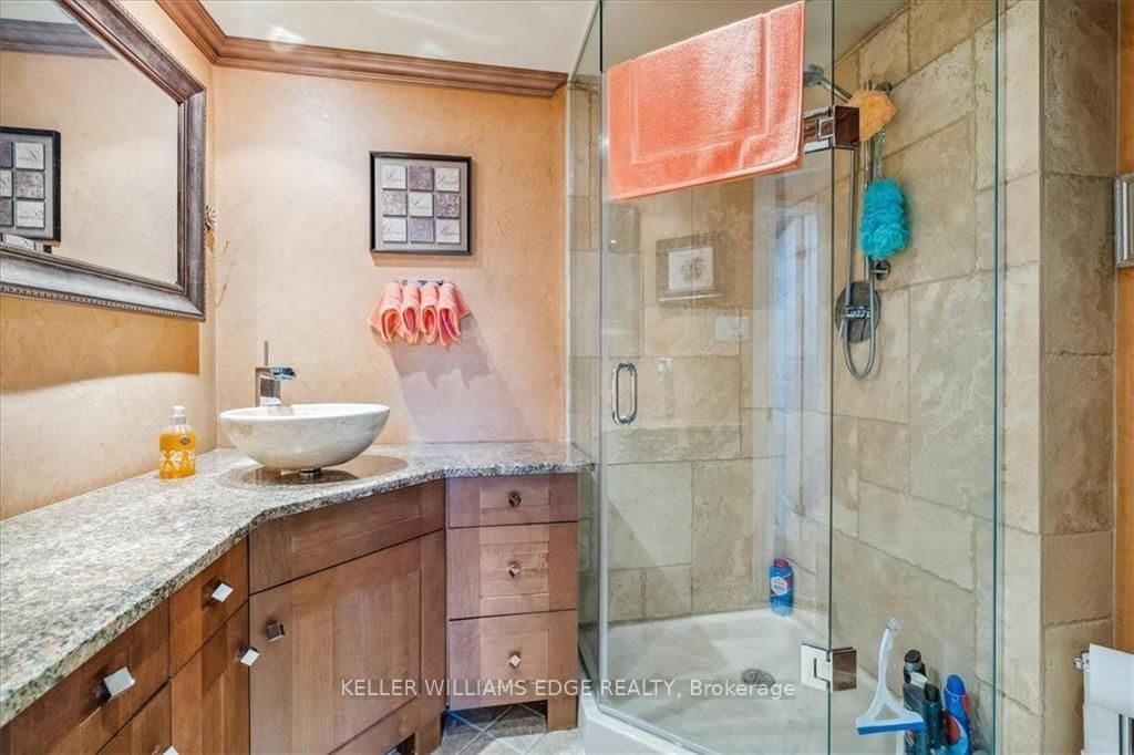 534 Concession 8 Road E