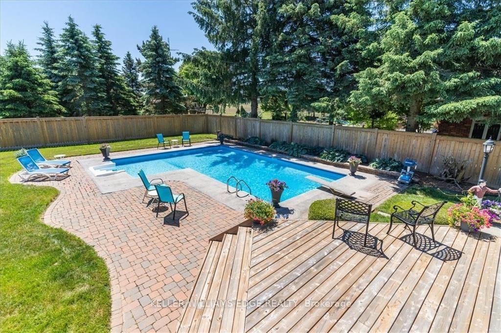 534 Concession 8 Road E