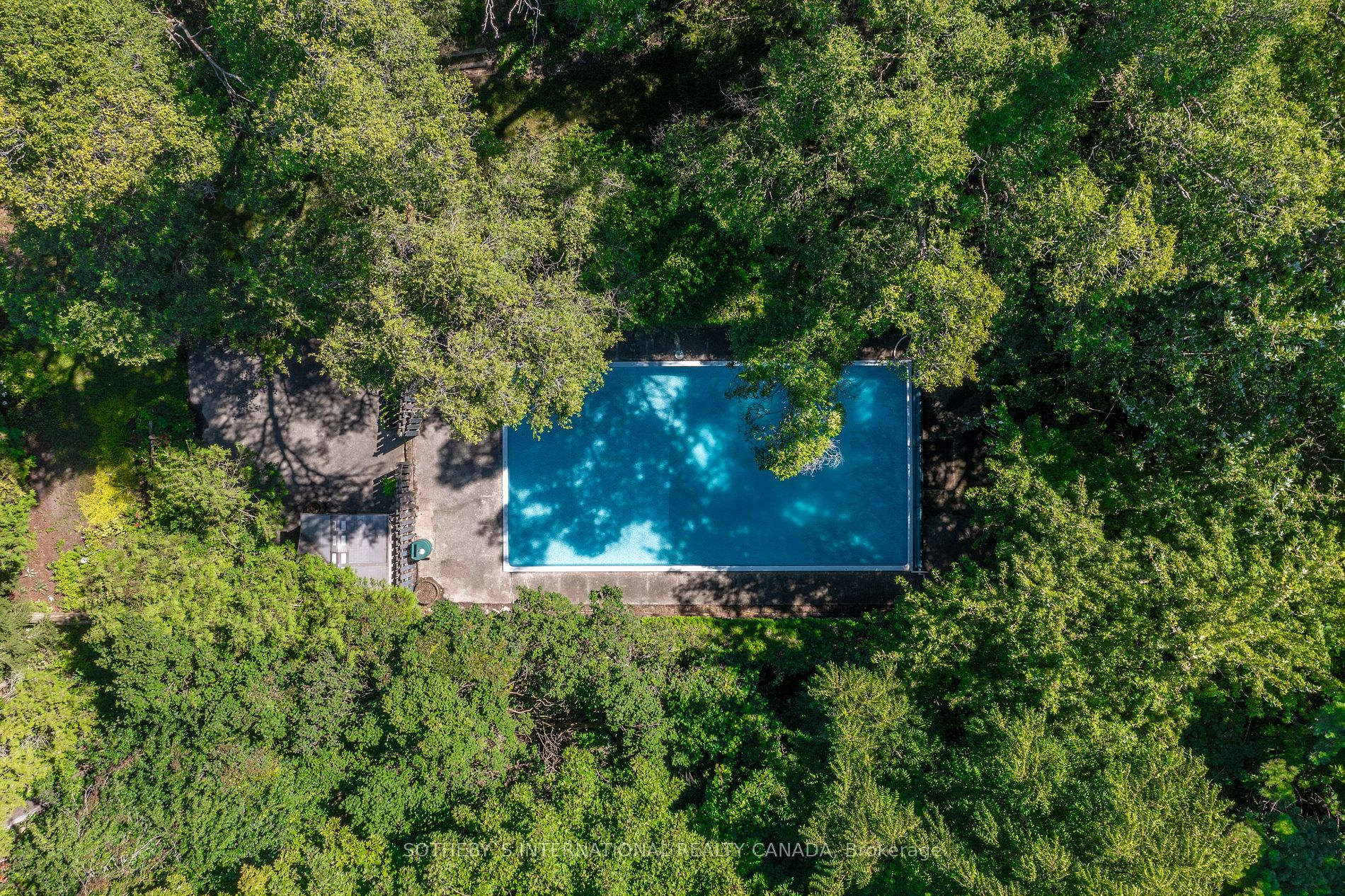 366 Lakeshore Rd