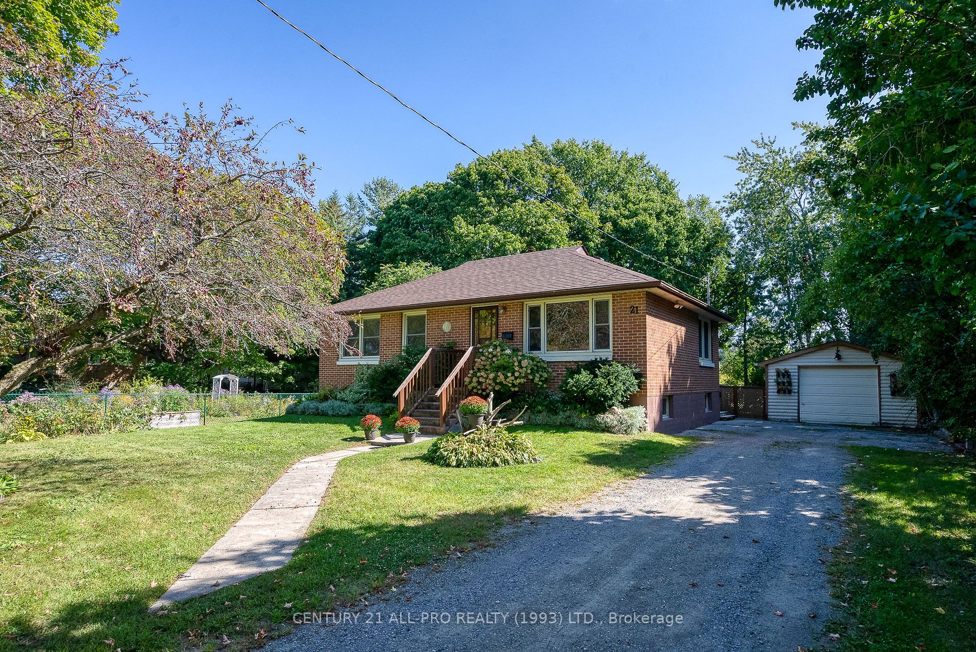 21 Orchard Ave