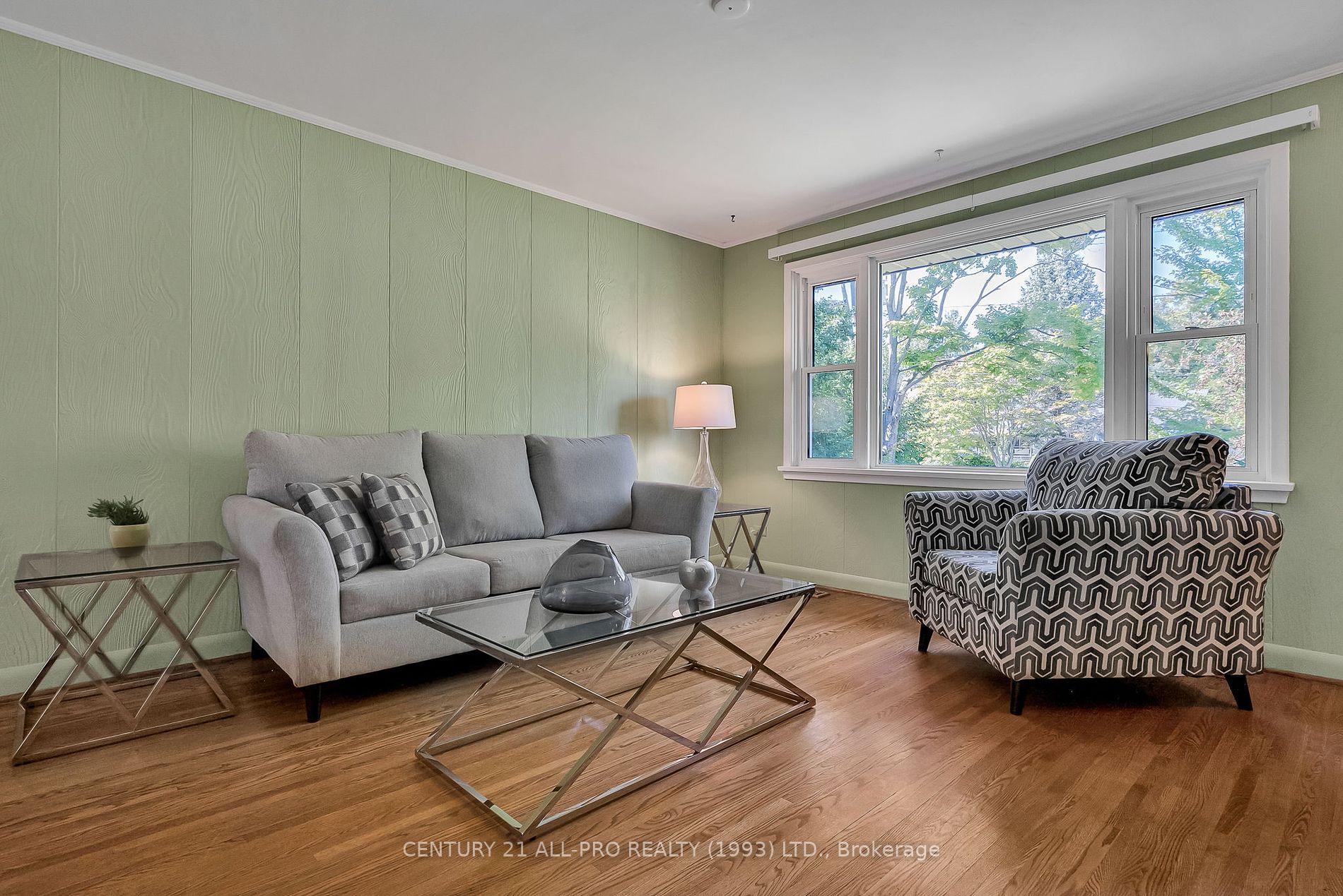 21 Orchard Ave