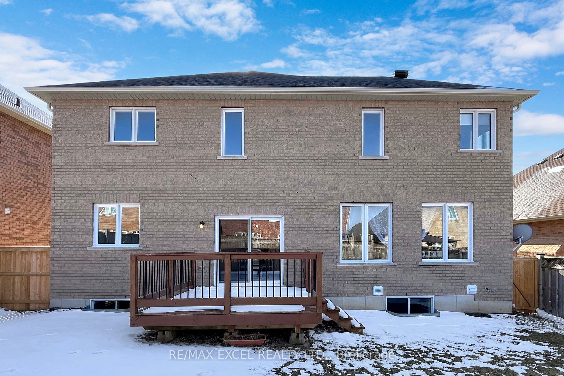 55 Ellis Crescent