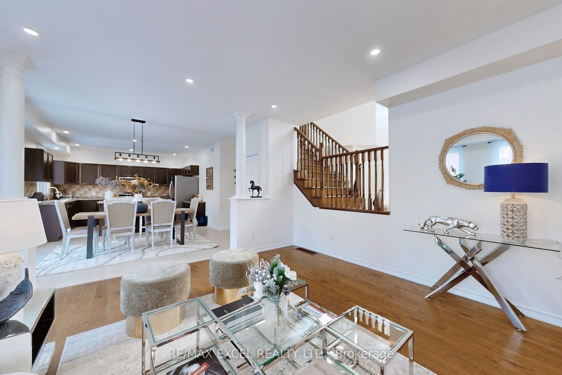 55 Ellis Crescent